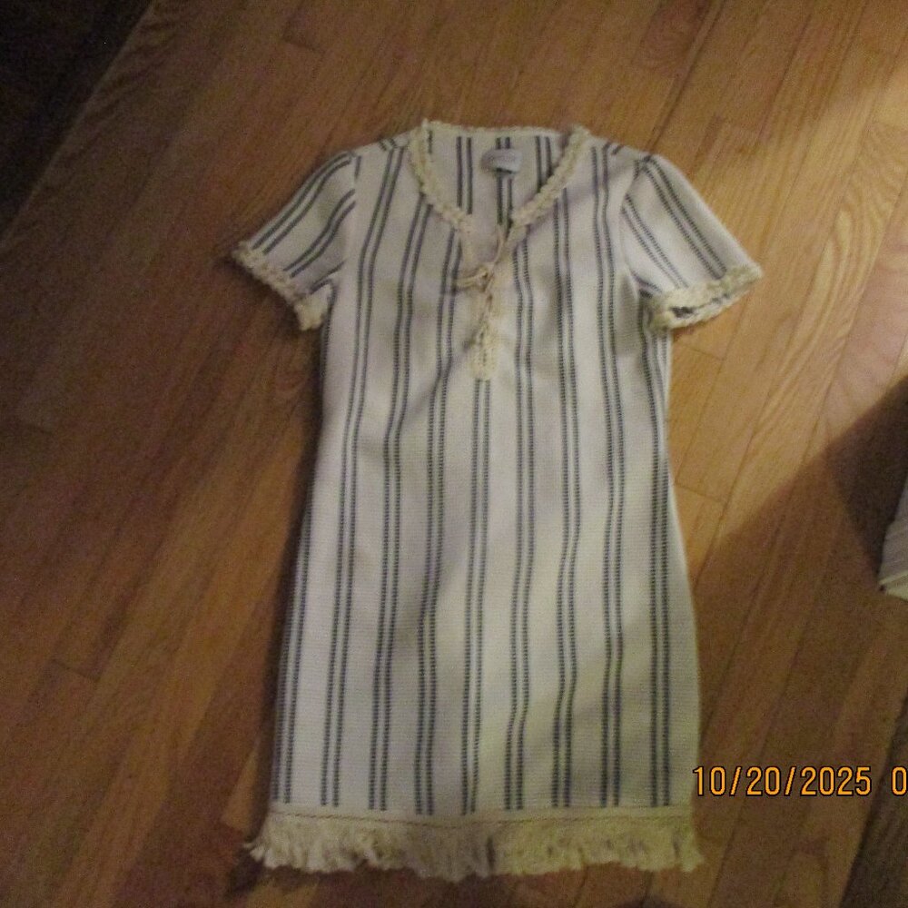 new without tags saylor xs dress  super cute too small for me